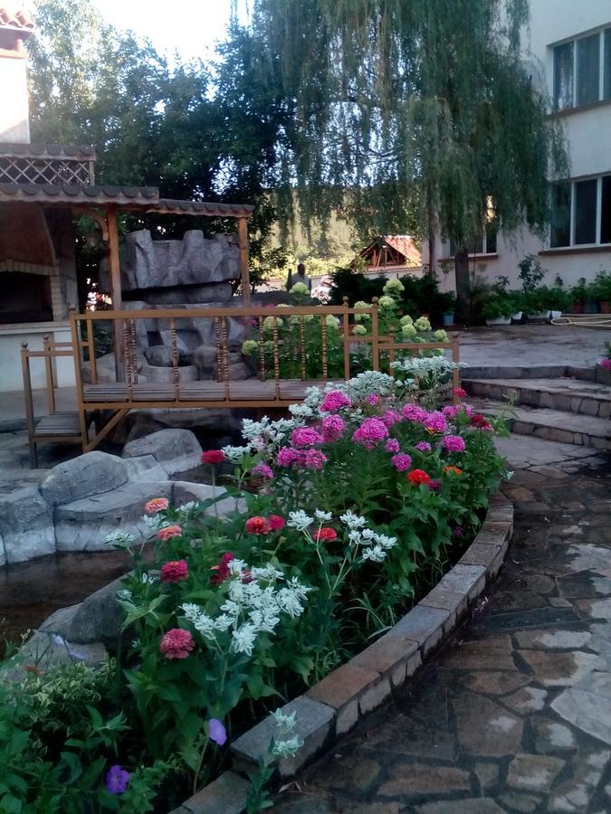 Paradise Hotel Madzharovo Extérieur photo